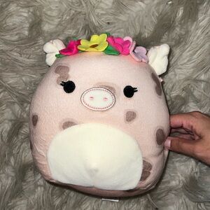 Cow squishmallow